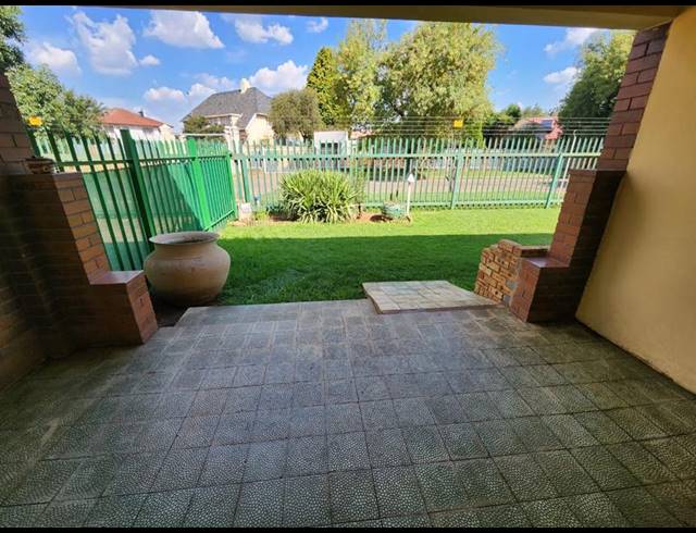 4 BEDROOM HOUSE FOR SALE IN BRENTHURST